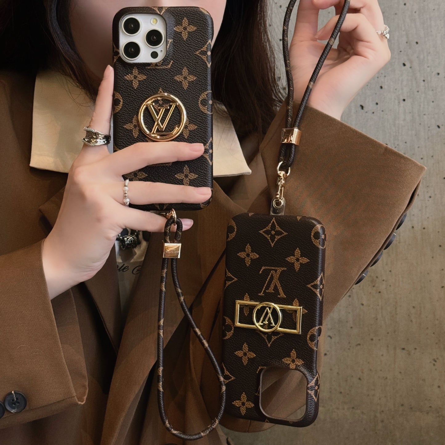 Lou Chain Chain Chain Case para iPhone