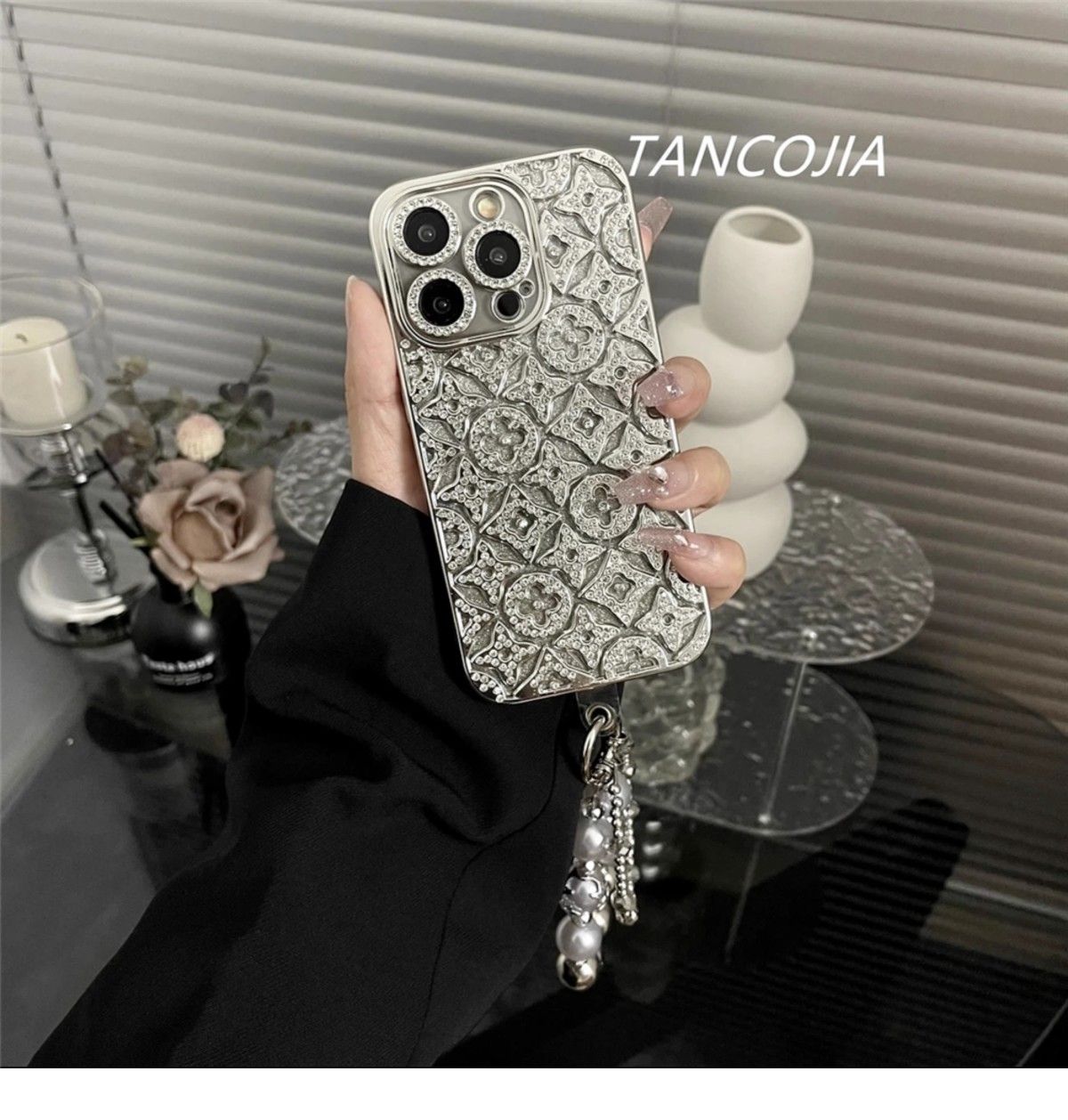 Capa de iPhone em relevo de diamante de luxo