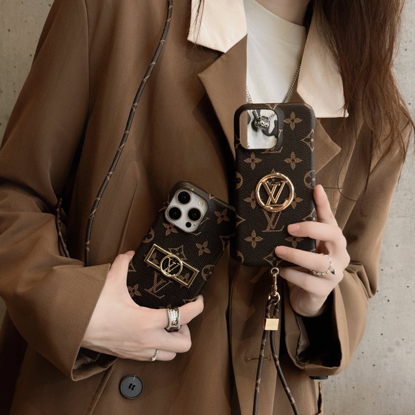 Lou Chain Chain Chain Case para iPhone