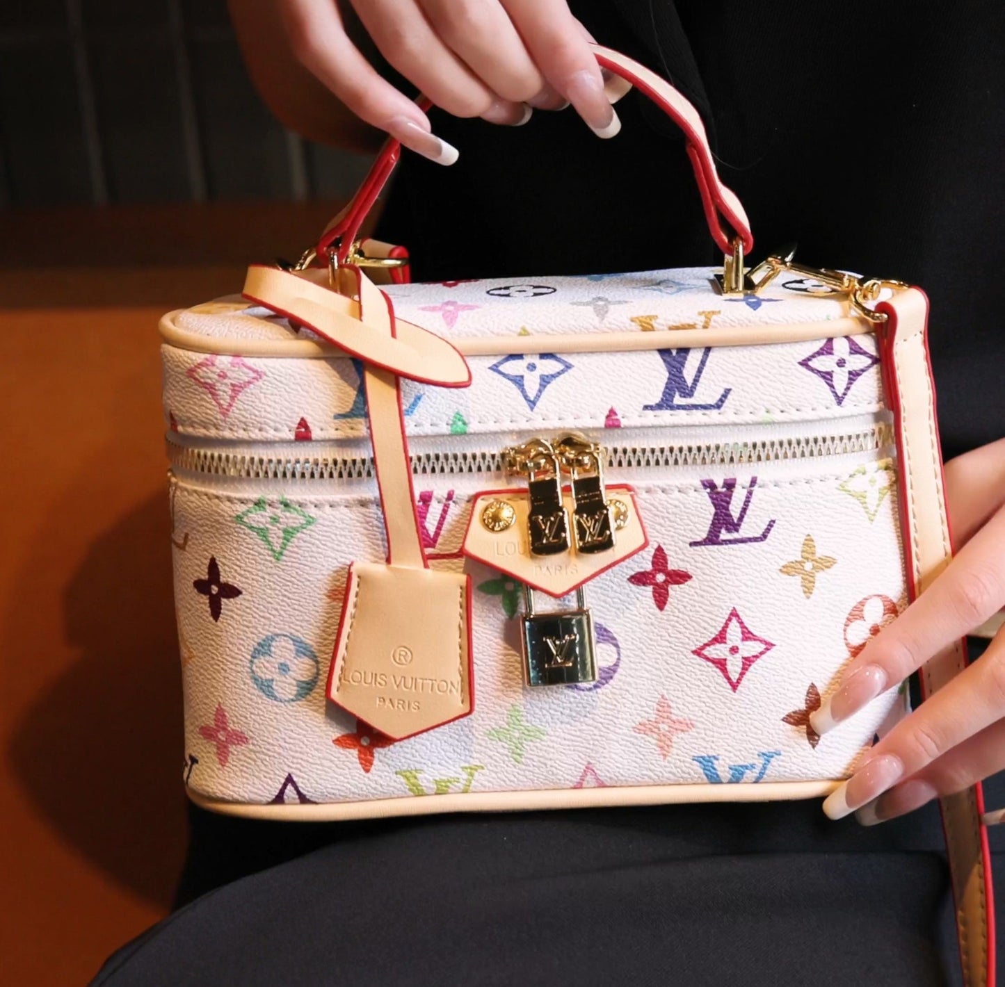 Vintage-Inspired Box hand bag – Elegant Monogram Tote Box