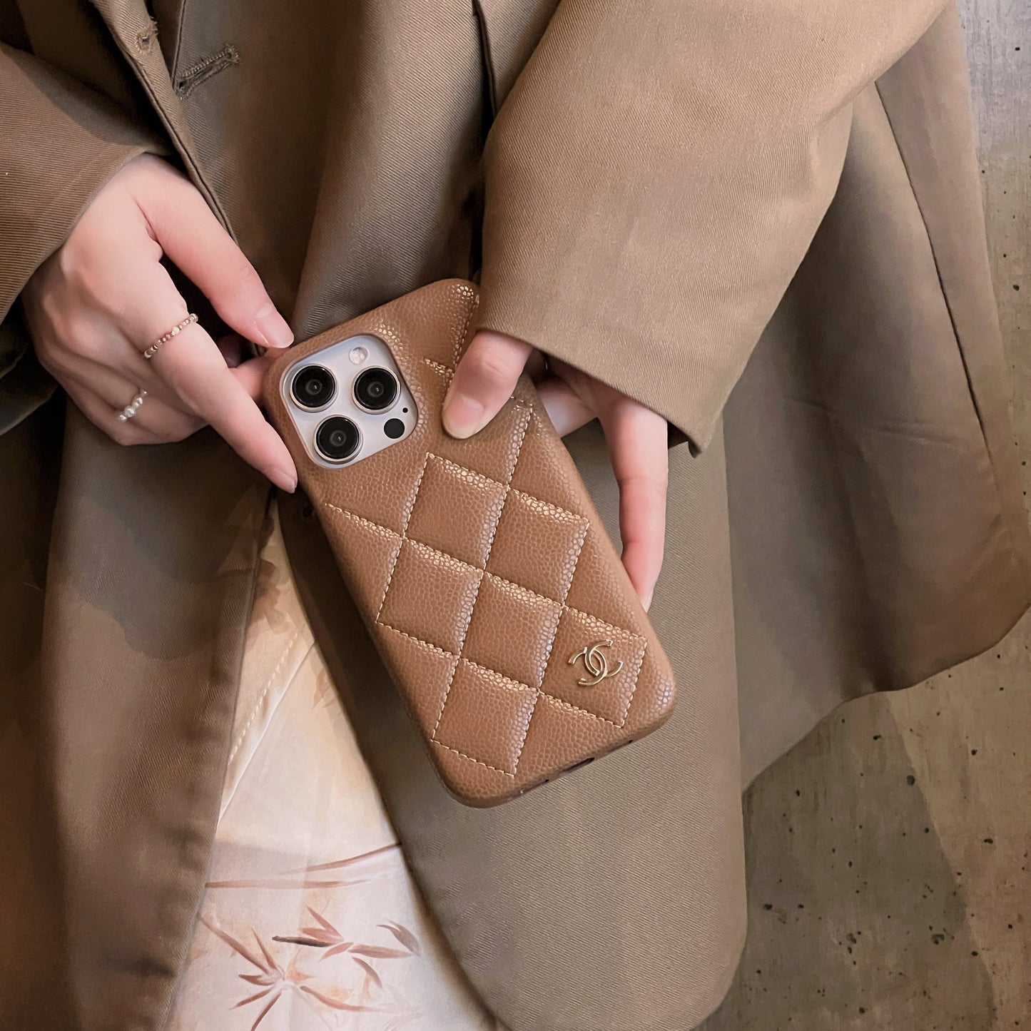 CC Leather iPhone -kotelo