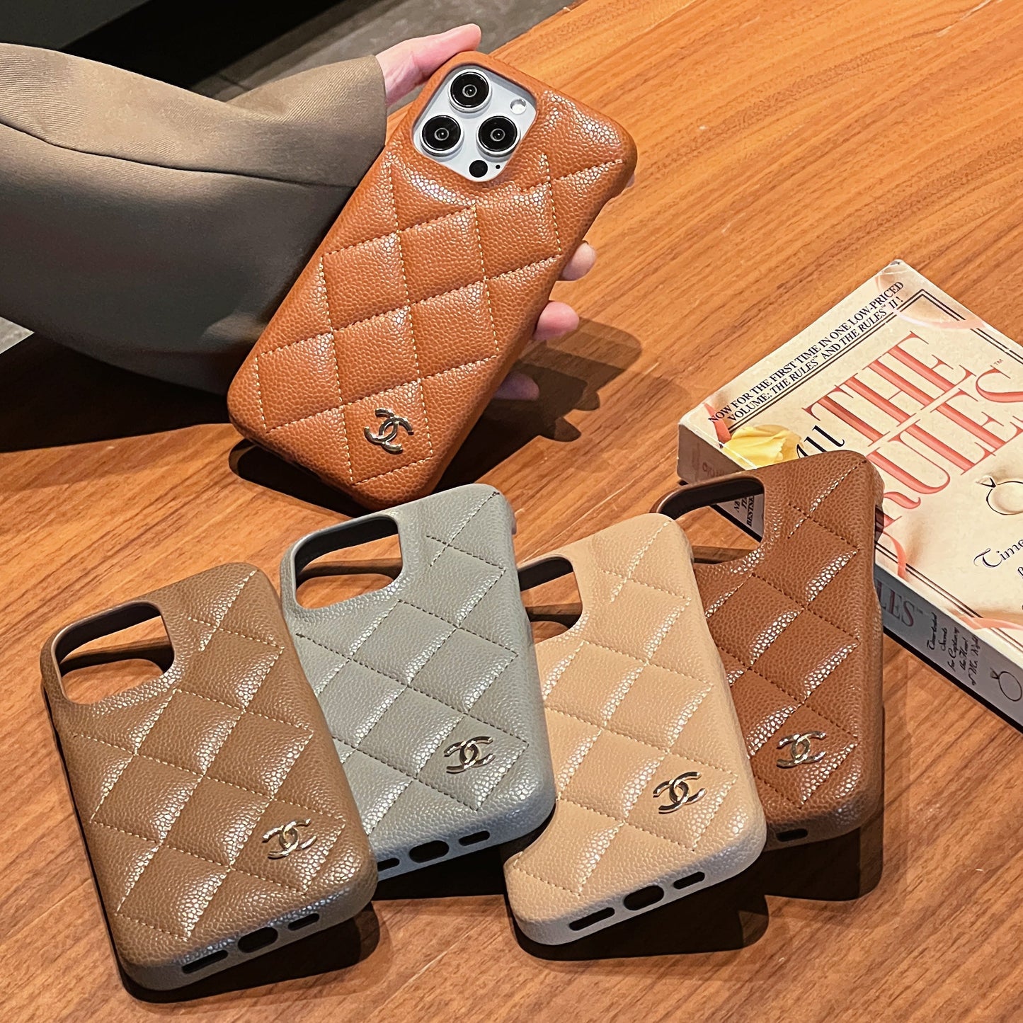 CC Leather iPhone -kotelo