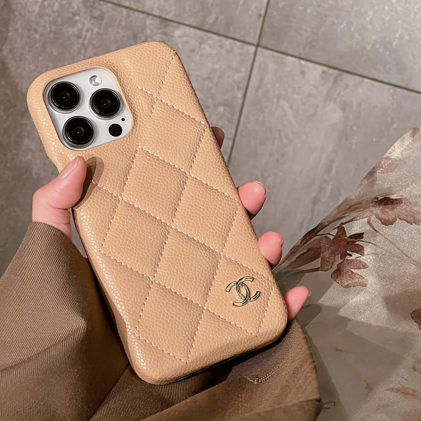 CC Leather iPhone -kotelo