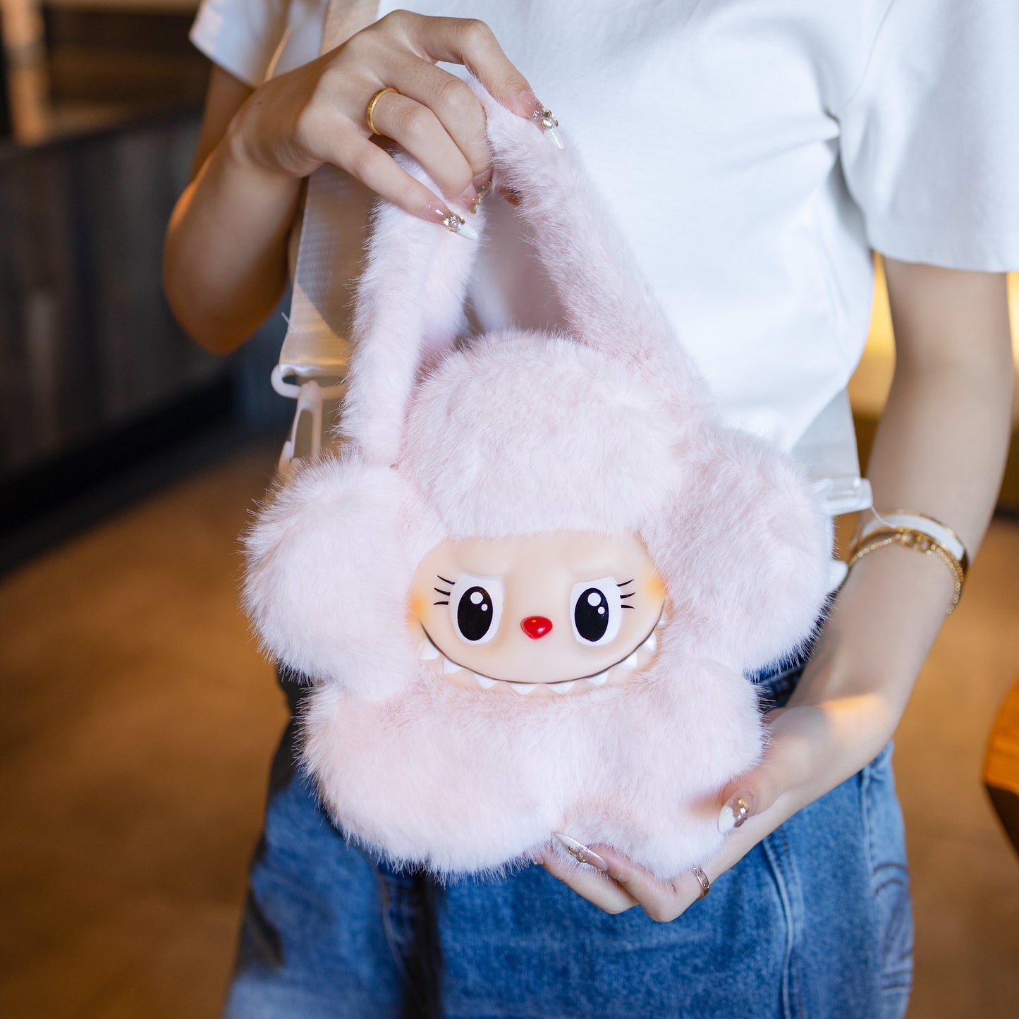 Lncredibly Trendy & Cute Bag