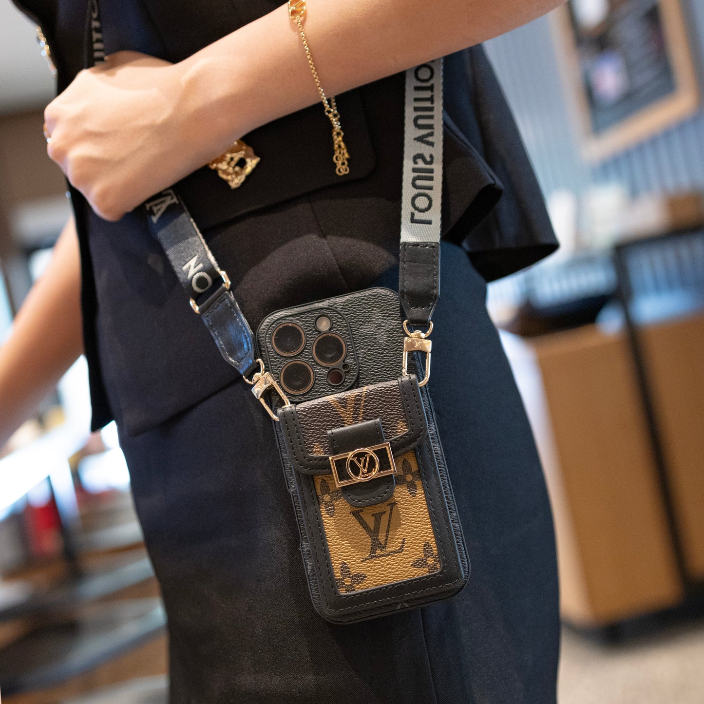 Lou Card Holder Crossbody iPhone Case